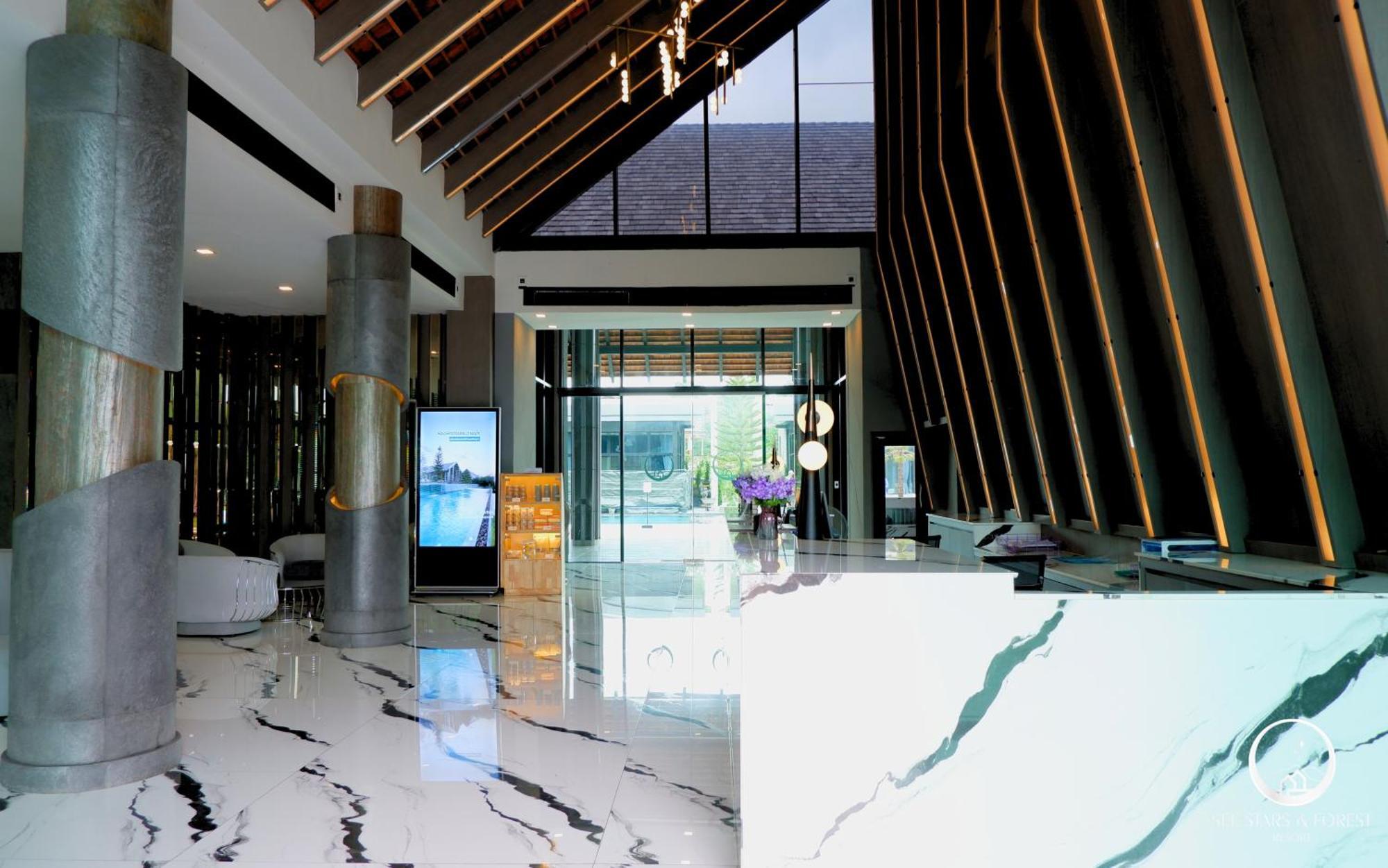 See Stars & Forest Resort Amphoe Sawang Daen Din Bagian luar foto