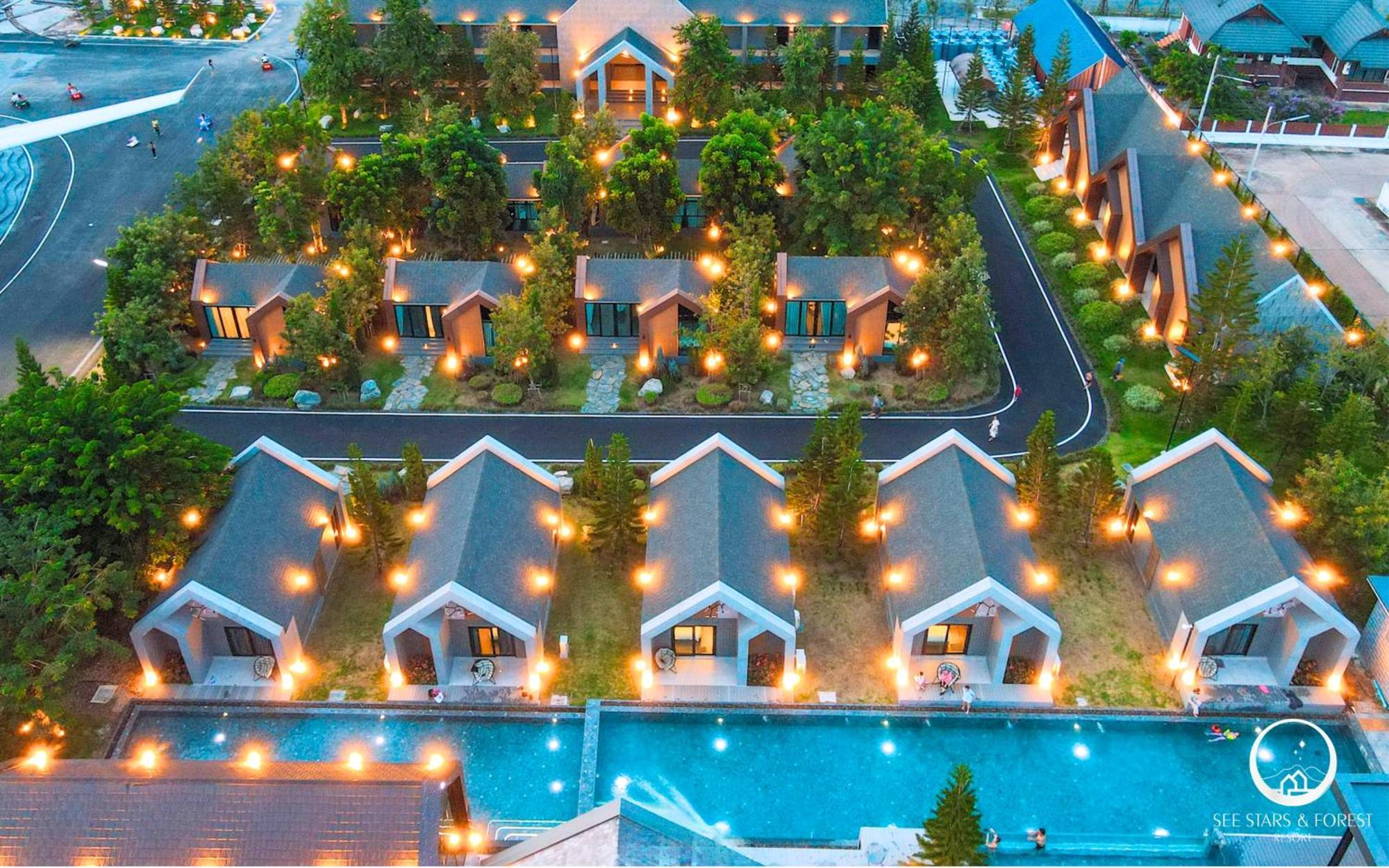 See Stars & Forest Resort Amphoe Sawang Daen Din Bagian luar foto